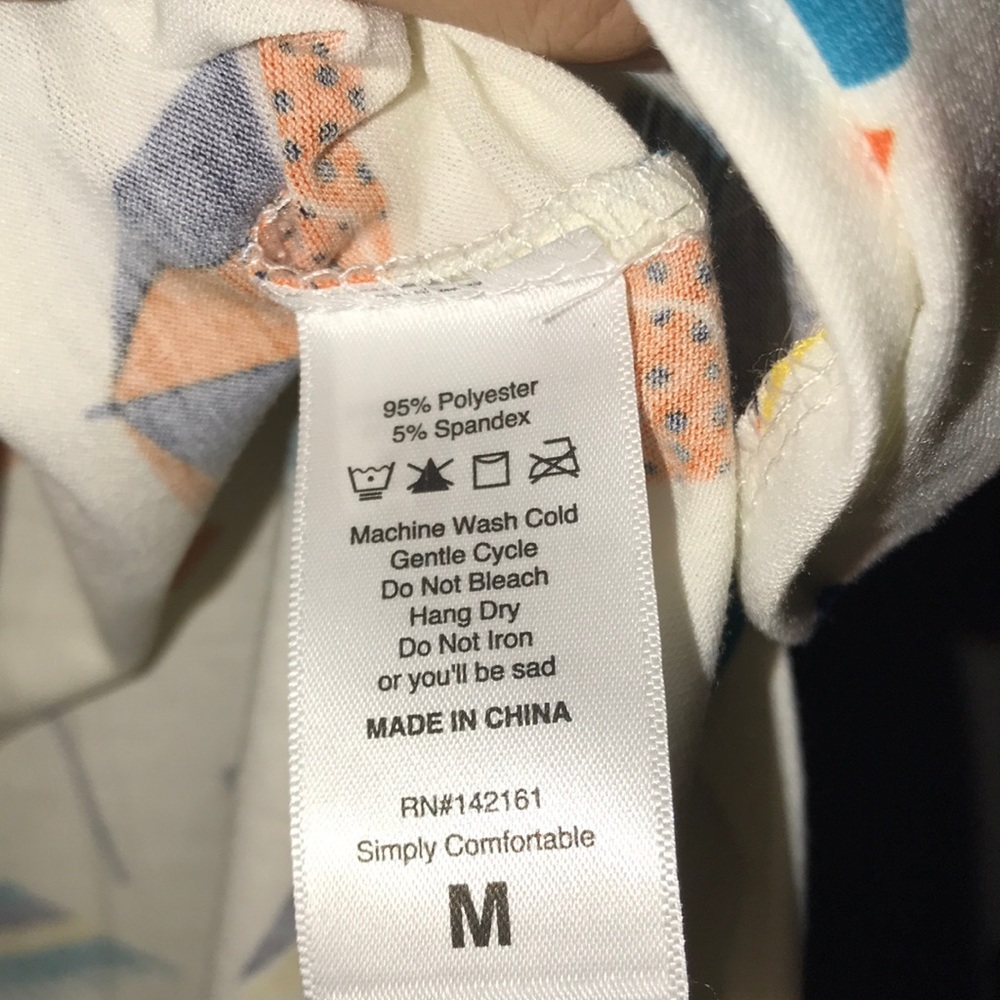 Lularoe Perfect Tee - Picture 5 of 7